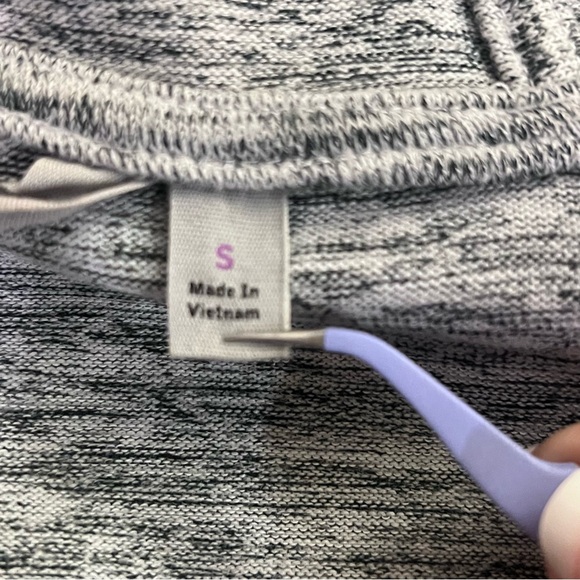 Athleta Marled Gray Hooded Blissful Wrap Cardigan Sweater w/ Pockets size Small - Picture 10 of 12